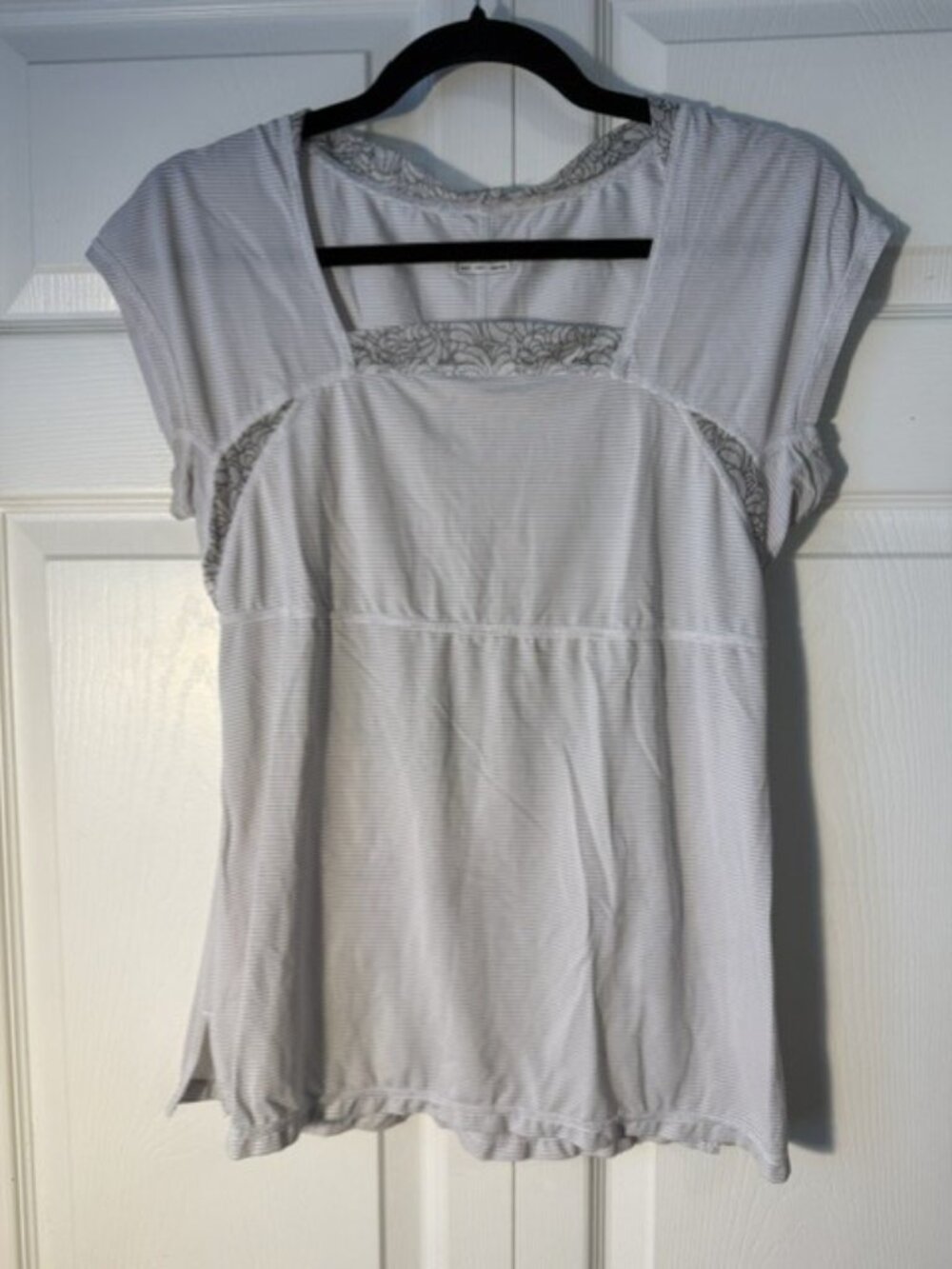 lulu t-shirt